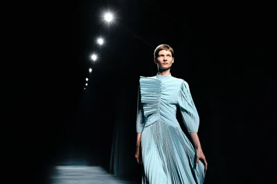Look 2